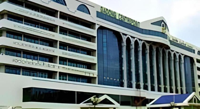 The Centrepoint Hotel Bandar Seri Begawan Eksteriør billede